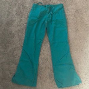 !! Cherokee scrub pants